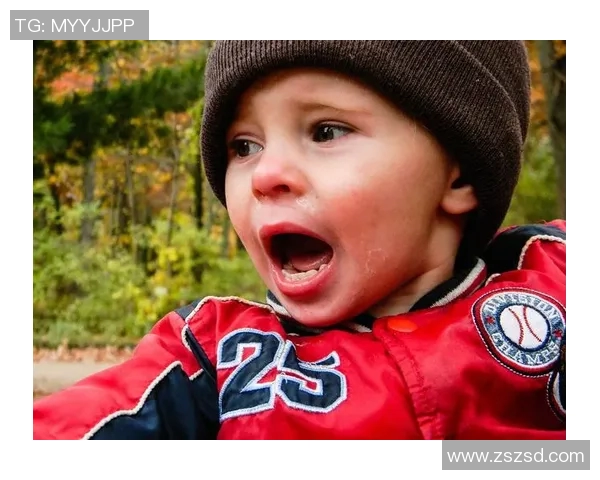 足球明星遭小孩调侃引发热议网友纷纷围观评论趣事不断